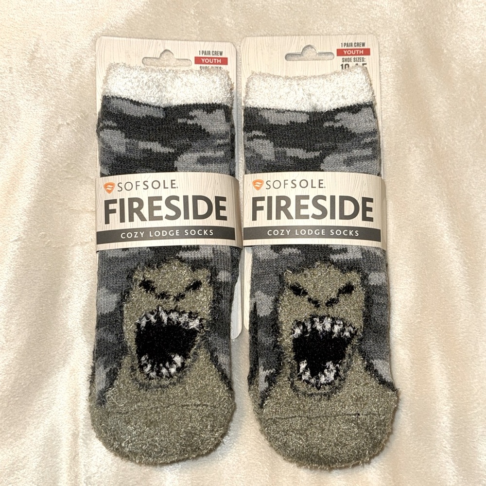 Set of 2 Fireside Indoor Cozy Lodge Socks Dinosaur T Rex Youth Crew Sofsole NEW